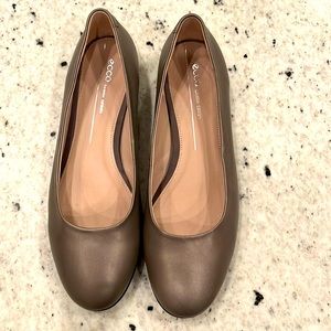 Ecco flats, brand new …never worn